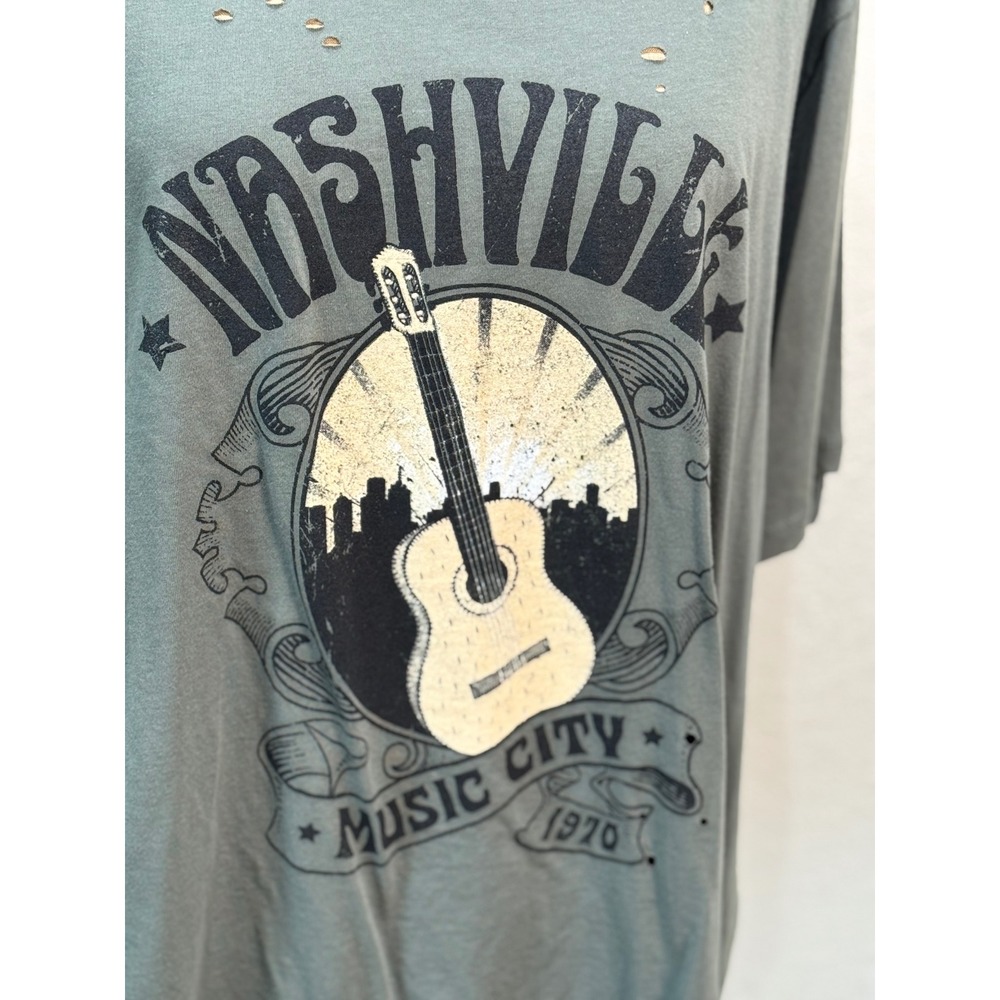 Zutter Nashville Music City 1970 Distressed Graphic Tee Gray Womens Large NWT - Picture 2 of 11